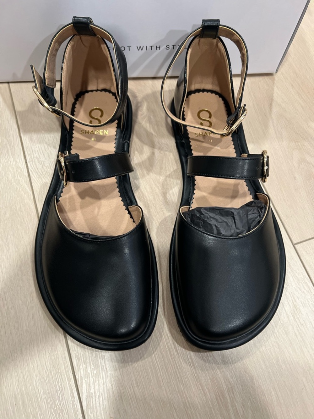 Shapen Neeja Black Leather Women's Sandals